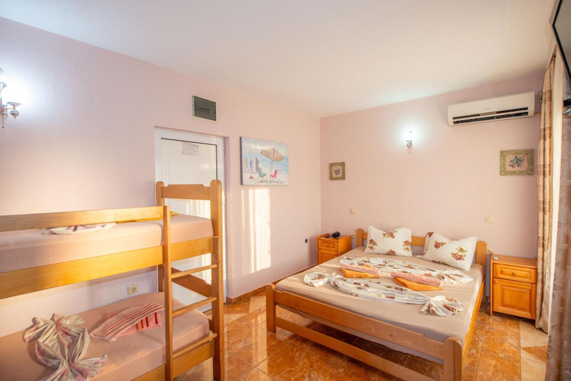 Apartments And Bungalow Casa Palma Ulcinj Quarto foto